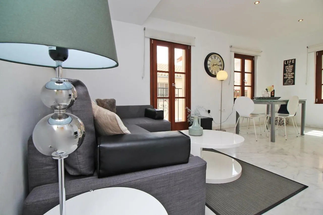 Del Parque Flats - Tribuna Apartment Malaga 0*,